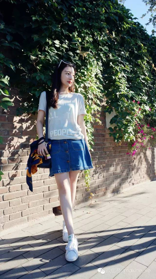 博主亲身v背影5招,教你拍照显高瘦!背影红色女生图片