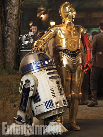 R2-D2与C-3PO两个逗比机器人高调现身