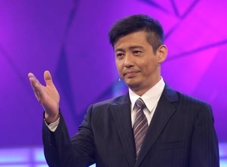 央视名人辞职遮遮掩掩到底怕什么?