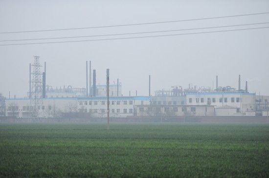河北元氏县化工污染严重 政府协助企业花钱了
