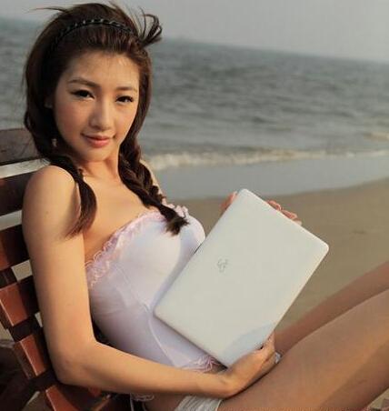据悉,王希怡曾是大陆女团up girls成员和模特儿,家事显赫,是厉家菜第