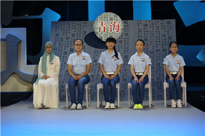 青海五小将落座:从左到右:马听月,赵雨桐,赵玉晟,薛珂欣,唐亚萍