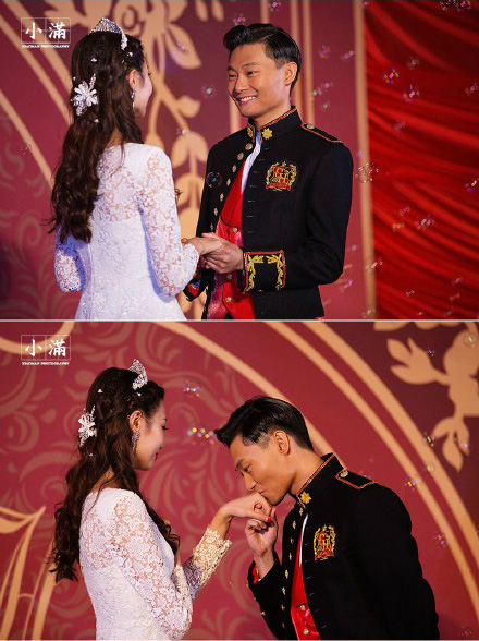 认证为"摄影师徐克峰"的账号发布了一组巩汉林儿子巩天阔婚礼的现场照