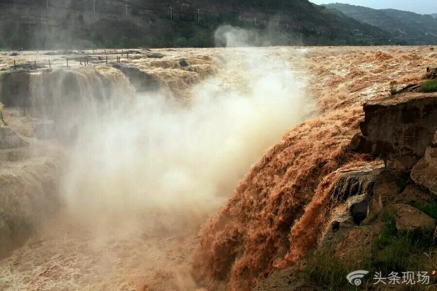 头条现场:壶口瀑布迎最美丰水期 我和小