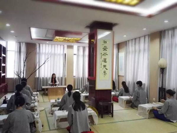 弘益大学堂 【中华和香·师资培养】 严谨系统