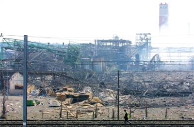 图卢兹AZF爆炸 把危险工厂逐出市区