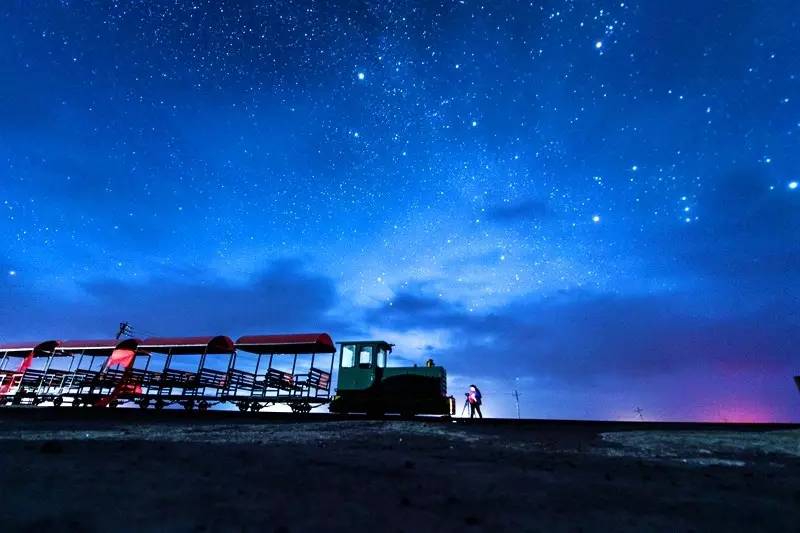 茶卡盐湖的星空