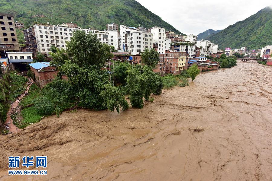 8月24日20时至25日8时,云南彝良县迎来降雨天气,部分乡镇出现大到