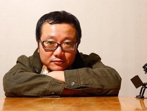 刘慈欣凭《三体》勇夺雨果奖