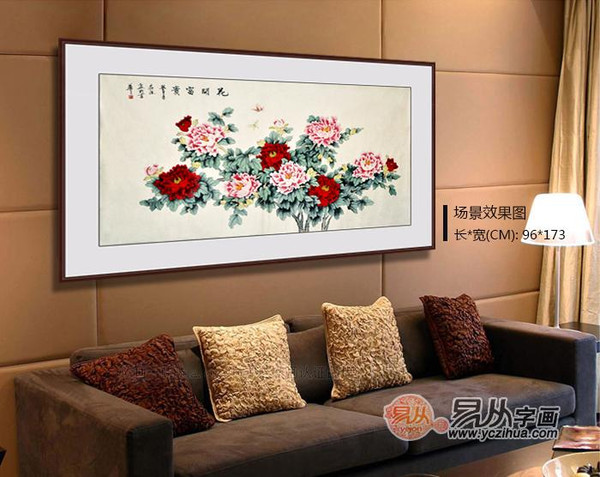 吕存德,字骁轩,鲁艺堂主人,山东省单县人,职业书画家,师从启功、李铎、欧阳中石。毕业于济南山大美术系。现为中国书画家协会理事,山东书协会员,中国书法家交流协会理事,北京宣武美术家协会会员,鲁艺堂书画院院长。吕存德先生幼时受家庭熏陶,启蒙老师外祖父。在著名书法家朱昆仑先生指导下,临习楷书颜、柳、欧、赵等名帖。魏碑临习郑道昭《郑文公碑》《张猛龙》碑等名帖,行书、草书以王羲之为宗。现定居北京专职书法创作研究。其作品曾多次参加国内外书画活动,被美国、加拿大、法国、新加坡、日本、台湾、香港等国家和地区友人及美