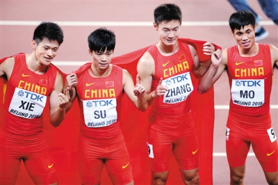 4X100中国队预赛破亚洲纪录 决赛摘银牌创