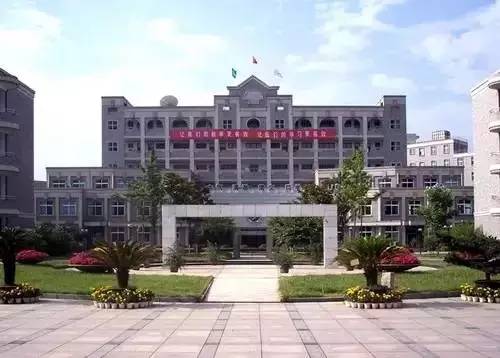 4,杭州第十四中学5,杭州师范大学附属中学6,杭州第七中学7,杭州