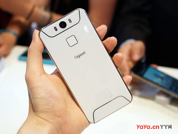 ifa 2015西门子智能手机强势回归!