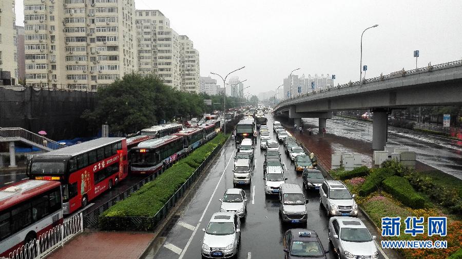 深圳暴雨蓝色预警