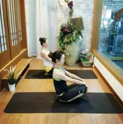 真正适合女性练习的25式全套瑜伽,做起来!