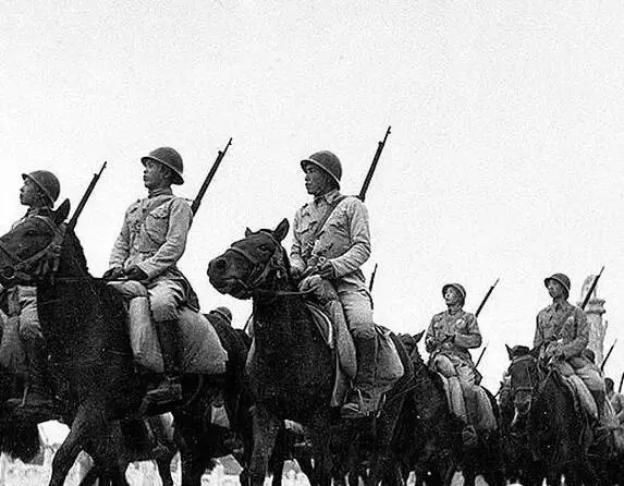 1949年开国大典上的阅兵仪式