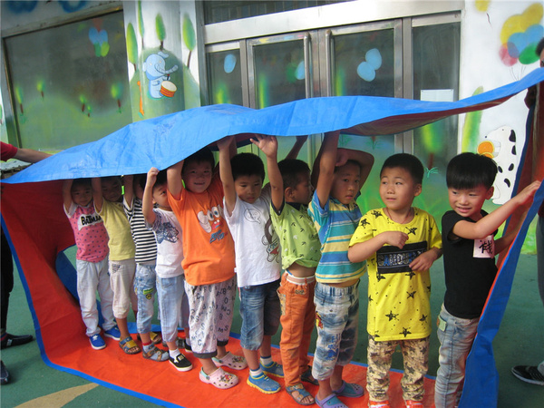 连云港七巧板幼儿园情商感统游戏课程:超级装