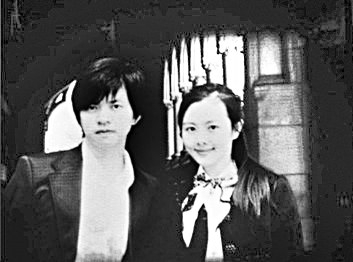 李健与老婆的合影