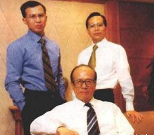 李嘉诚两个儿子都是人中龙:李泽钜李泽楷座驾低调