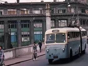 记忆上海: 那些年我们坐过的公交车