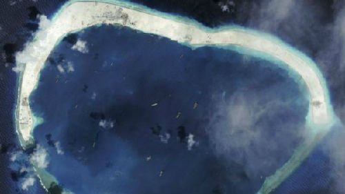 美济礁的最新卫星照片。（图片来源：英国广播公司网站）