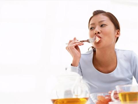 吃的多饿得快是糖尿病症状吗?