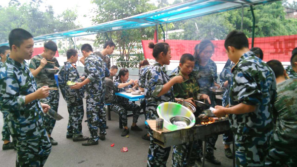 赏识赢戒网瘾学校丰富的课余生活