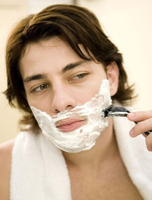 刮胡子干净-用什么刮胡子最干净-怎样刮胡子刮