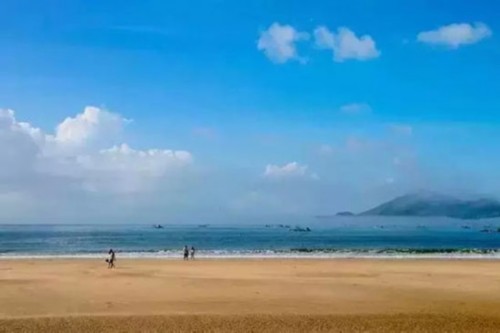 第六,介于厦门市和汕头之间,隶属于福建省漳州市东山县