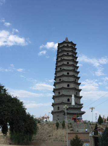 子洲县瓜园则湾"四大名山"竞秀 风景这边独好