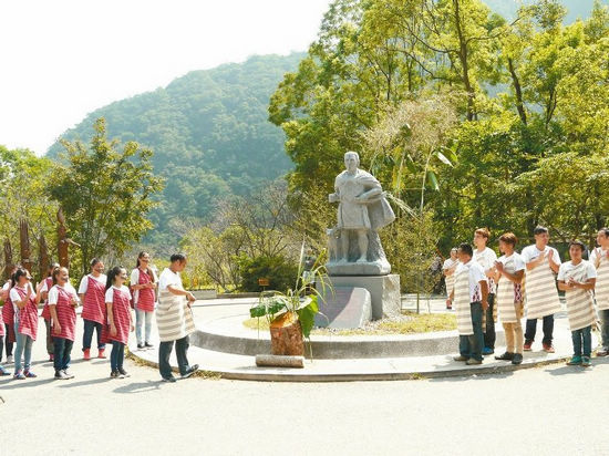 台湾太鲁阁人抗日英雄雕像设立 族人盼找回英