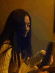 搞笑gif图片:妹子你要不喜欢换我来幸福