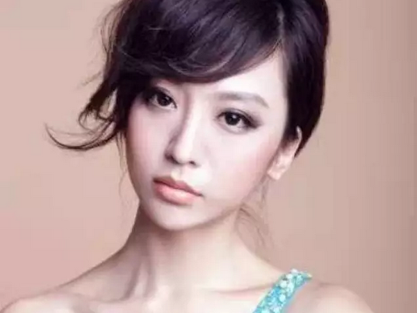 1.情趣的情趣女人丰满图片