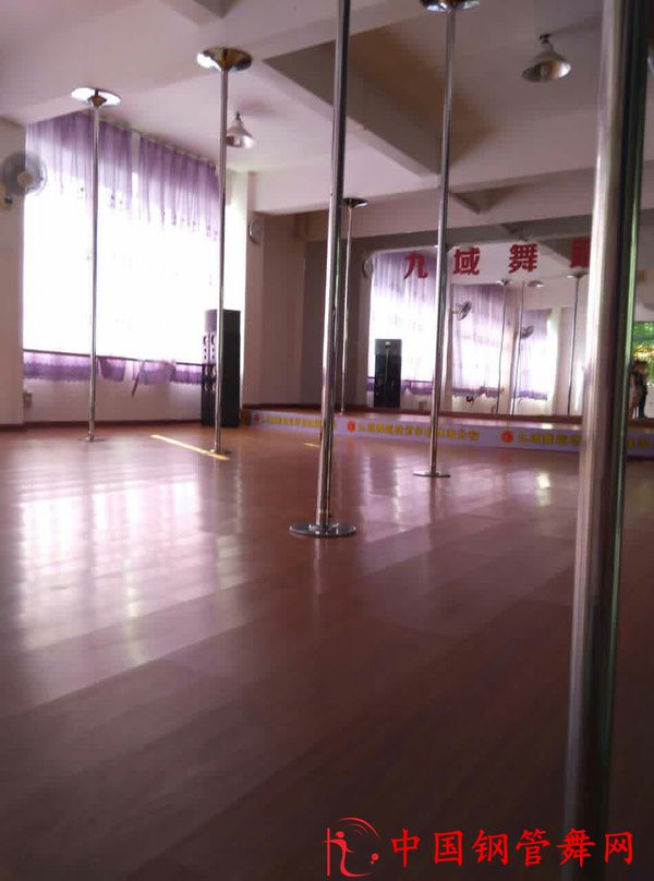 祝贺九域舞蹈连锁学校珠海加盟店正式签约成立