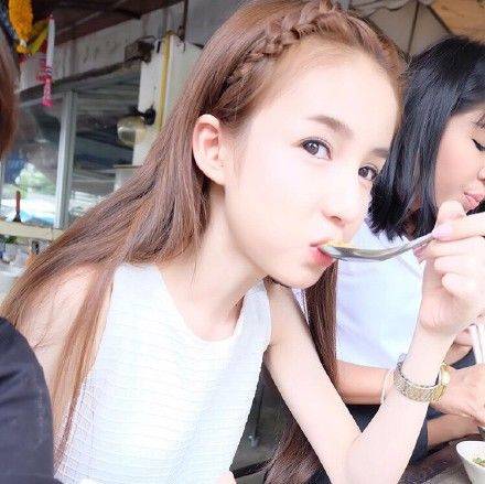 泰国男生yoshi,这么可爱果然是男孩子
