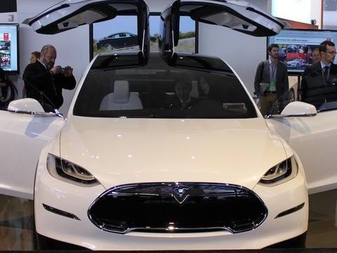 特斯拉推出电动车SUV-Model X