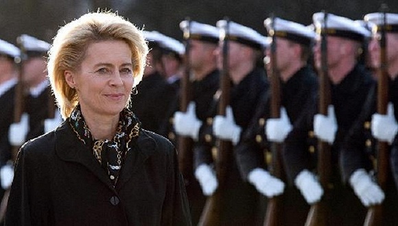 德国首位女国防部长被指论文剽窃 前任曾因此
