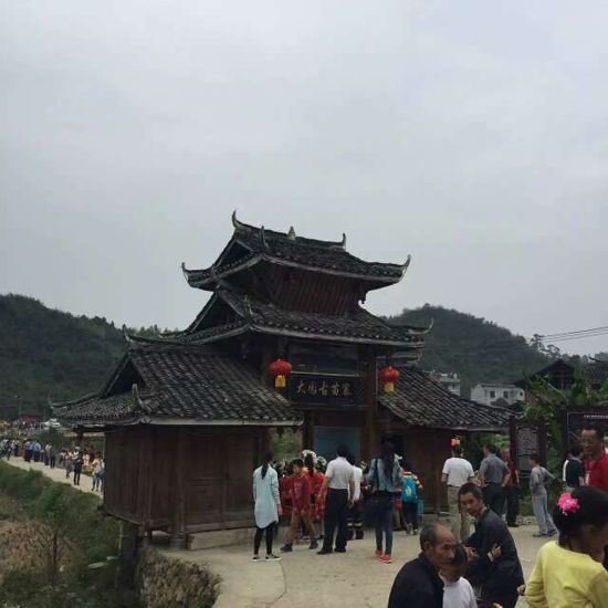 旅游 正文  绥宁各要景点游客数量都较往年大幅增加,但景区秩序良好