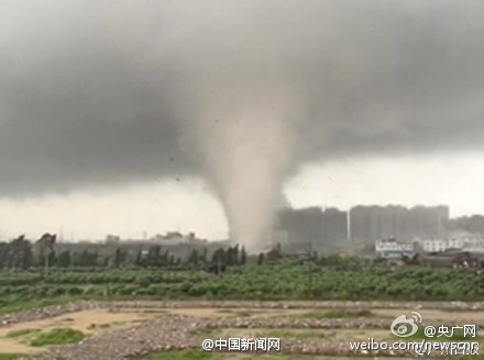 龙卷风吹得广州大面积断电 广州塔紧急疏散游