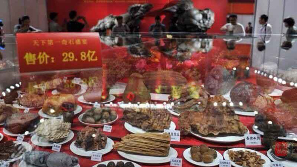 奇石是如何一步步被推向了天价的神坛？|回归冷静吧