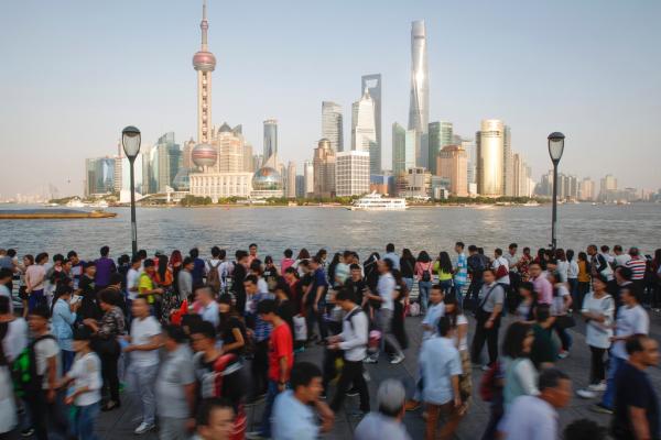 上海黄金周:传统景区游客降24% 坚持标准