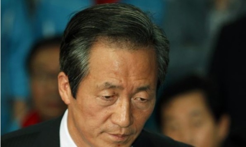 国际足联名誉副主席郑梦准被暂停资格6年