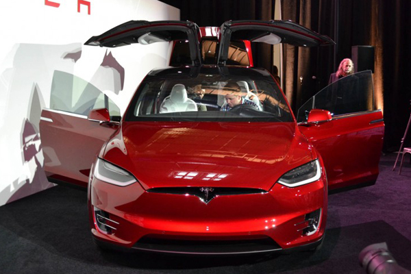 特斯拉Model X能否引领未来SUV的风向?