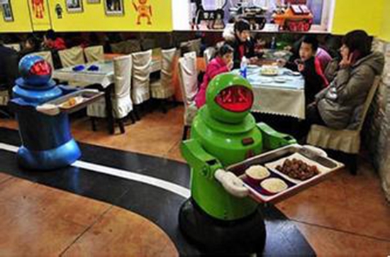日本政府大力支持餐饮企业使用机器人