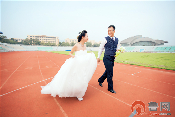 厦大婚纱照_厦大女厕厕正面图图