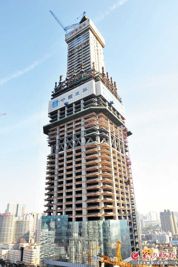 长沙国际金融中心突破300米