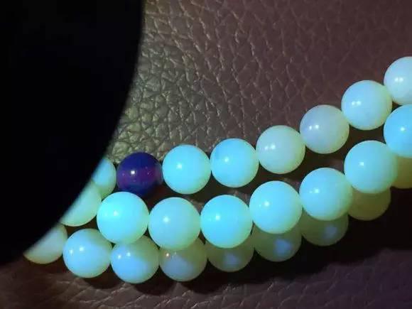 你还在被二代蜜蜡蒙骗?教您三招