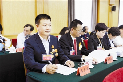 信阳茶人李广义:适应新常态 扬帆再远航