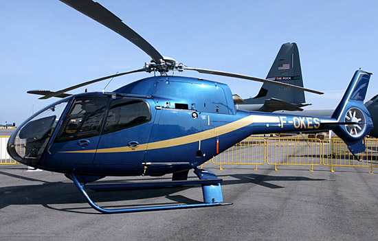 凌音飞机空客h120轻型多用途直升机