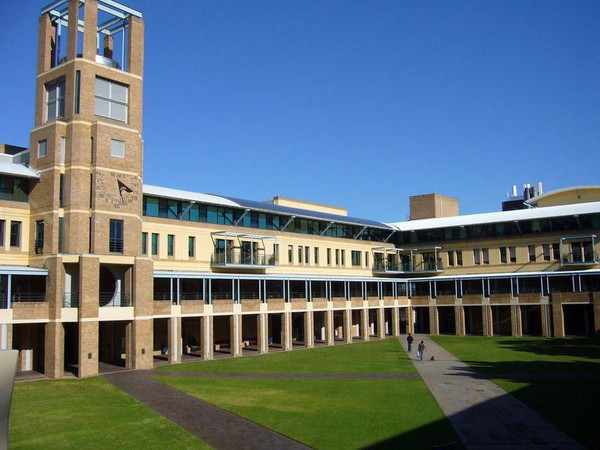 澳洲 昆士兰大学